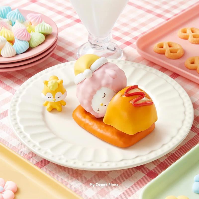 MINISO Sanrio Happy Baking Series Blind Box
